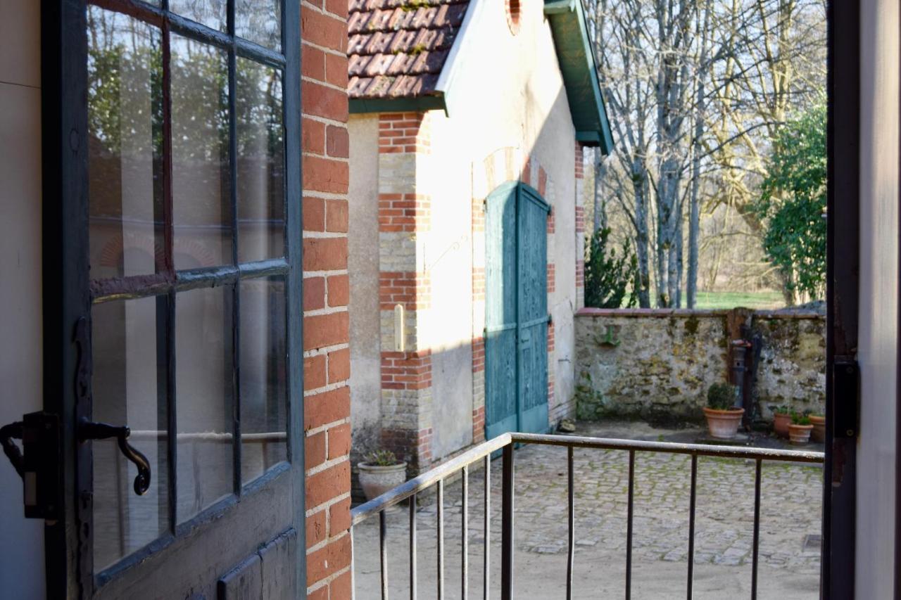 Cottages De Chateau De Vaux Yvré-lʼÉvêque エクステリア 写真